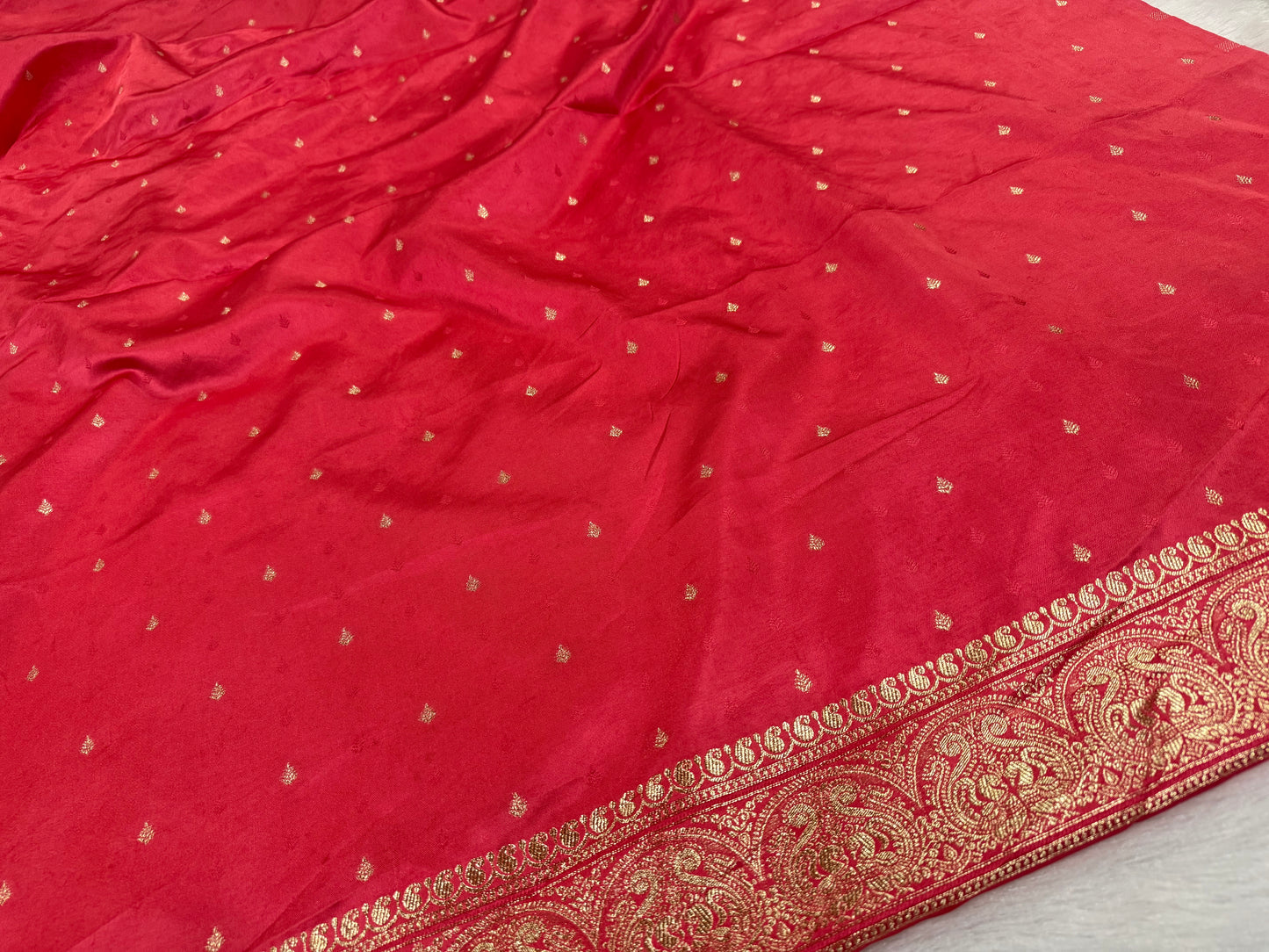 Classic Red Banarasi Silk Saree with Heritage Zari Weaving