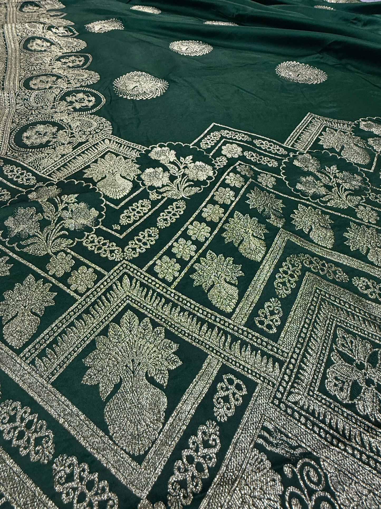 Classic Green Banarasi Silk Saree with Heritage Zari Weaving Green
