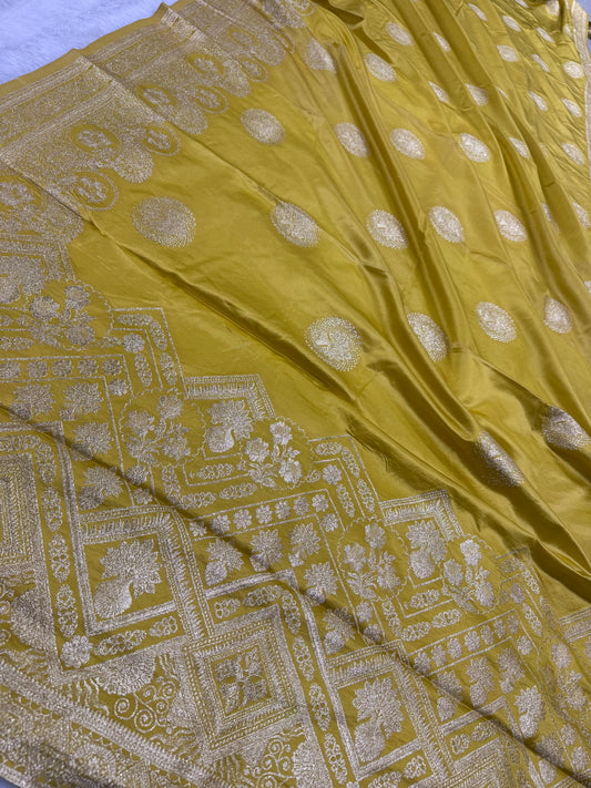 Classic Yellow Banarasi Silk Saree with Heritage Zari Weaving
