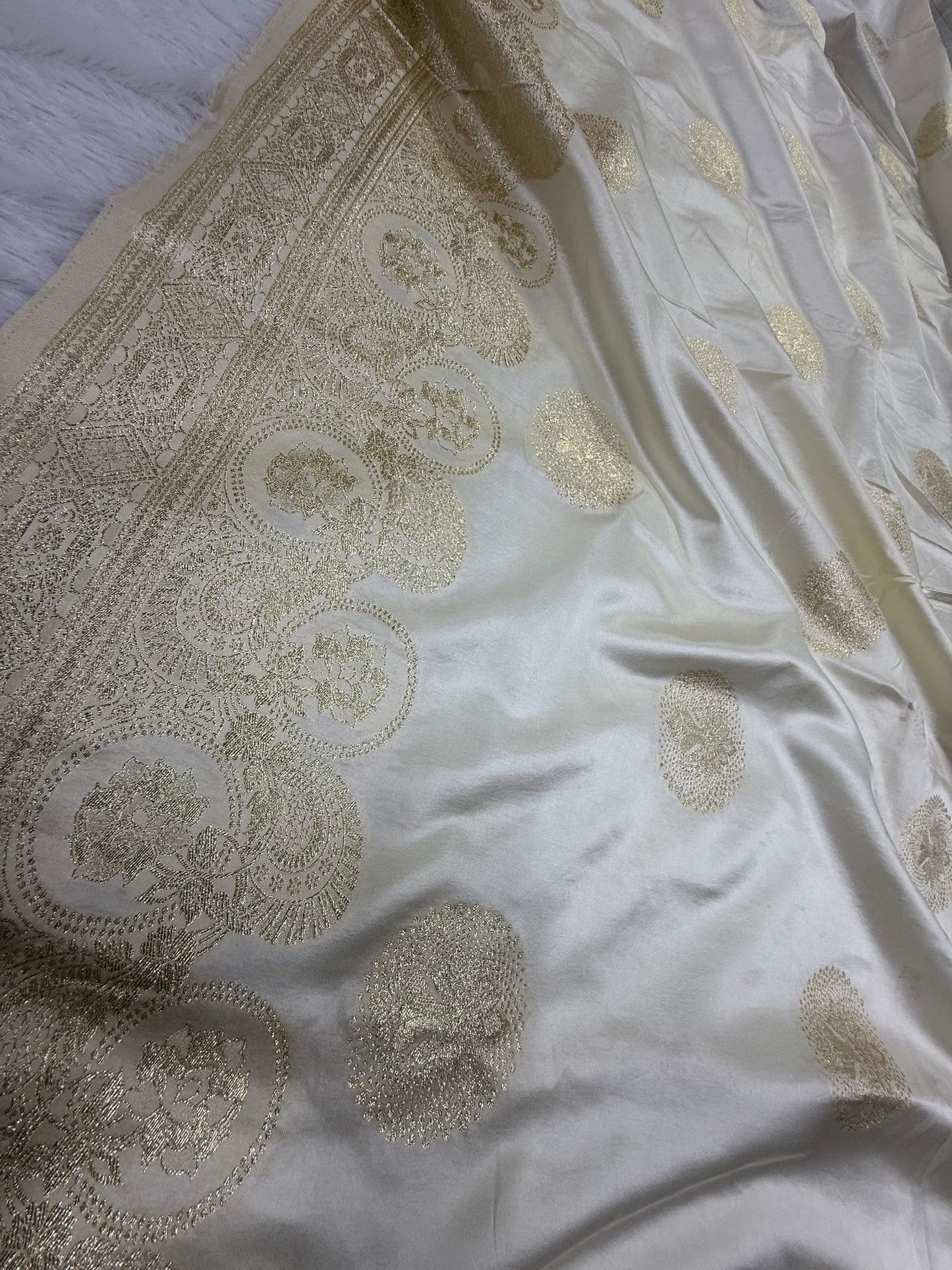 Classic  beige  Banarasi Silk Saree with Heritage Zari Weaving