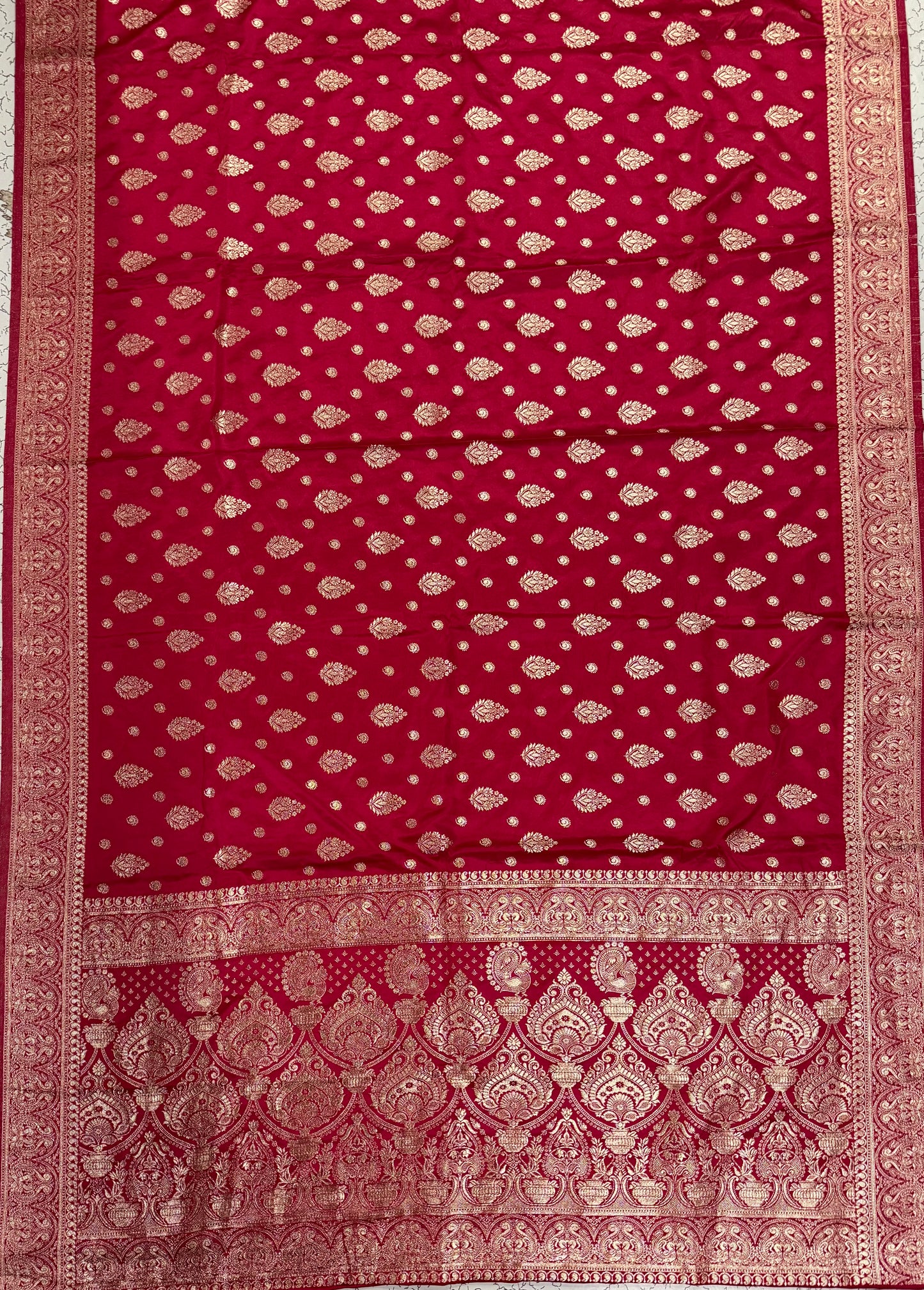 Classic Bridal Red  Banarasi Silk Saree with Heritage Zari Weaving