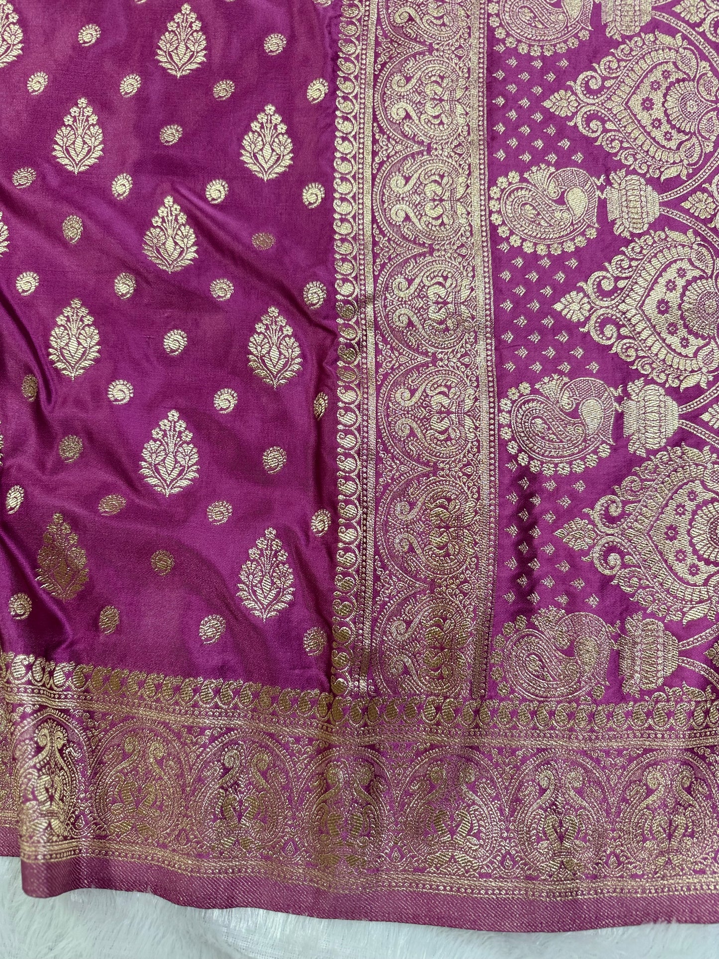 Classic  Baby Pink Banarasi Silk Saree with Heritage Zari Weaving