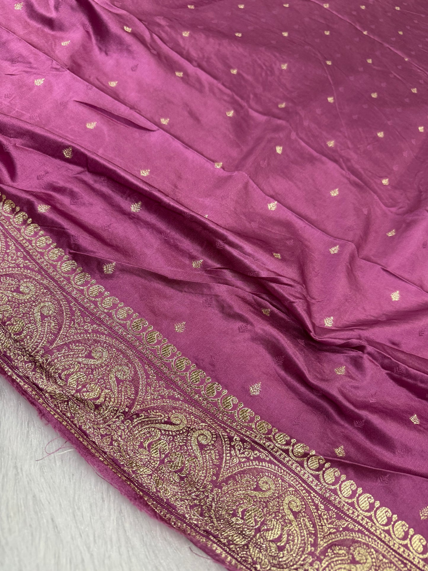 Classic  Baby Pink Banarasi Silk Saree with Heritage Zari Weaving