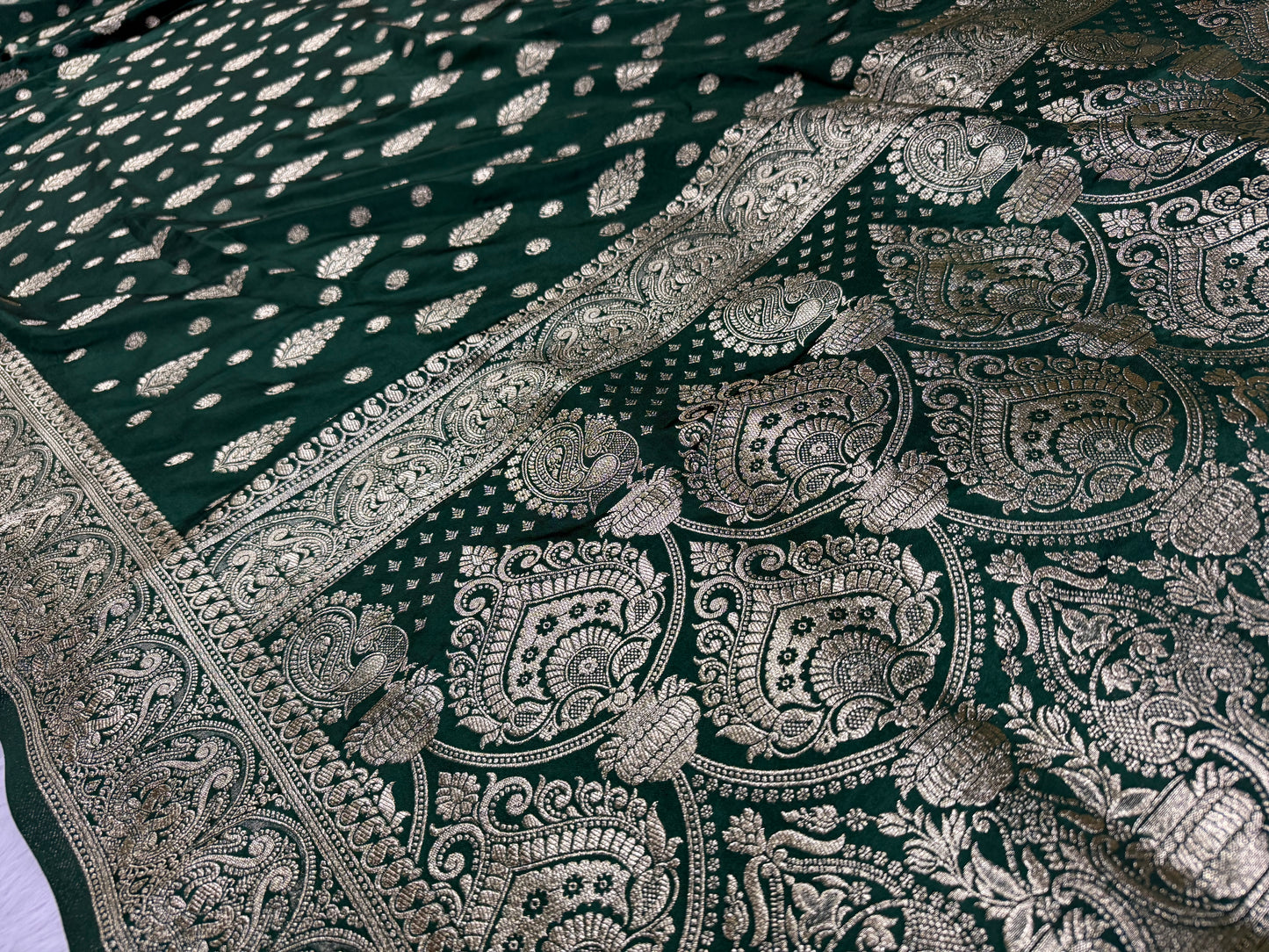 Classic Green Banarasi Silk Saree with Heritage Zari Weaving