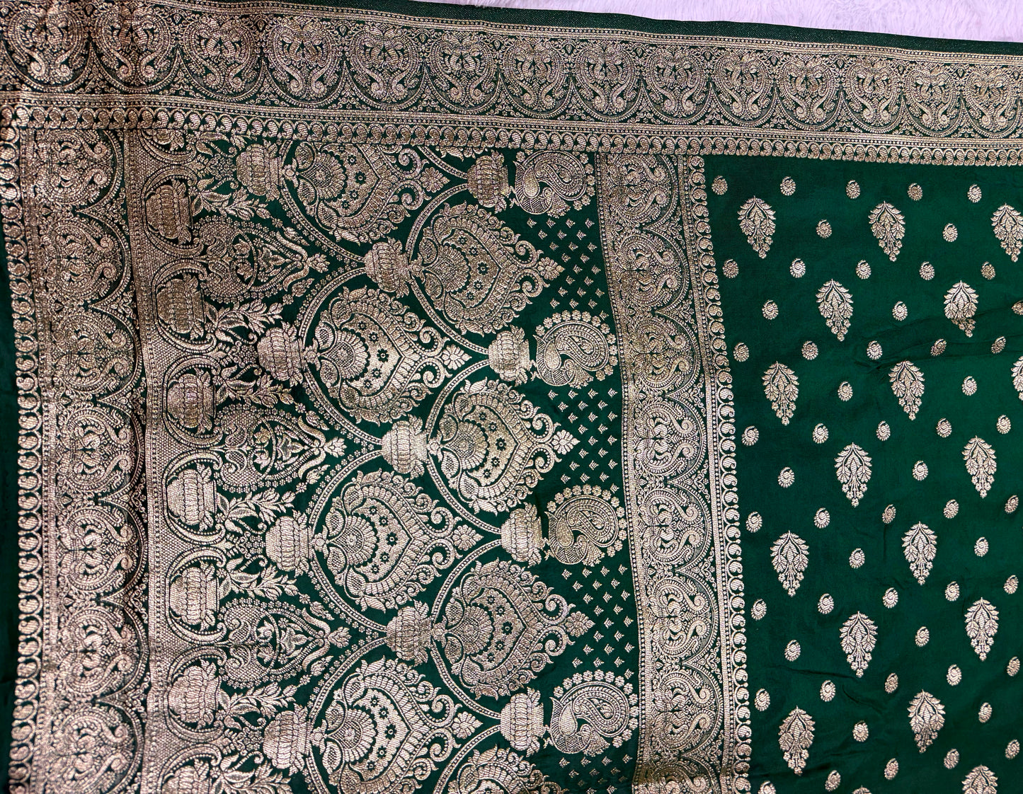 Classic Green Banarasi Silk Saree with Heritage Zari Weaving