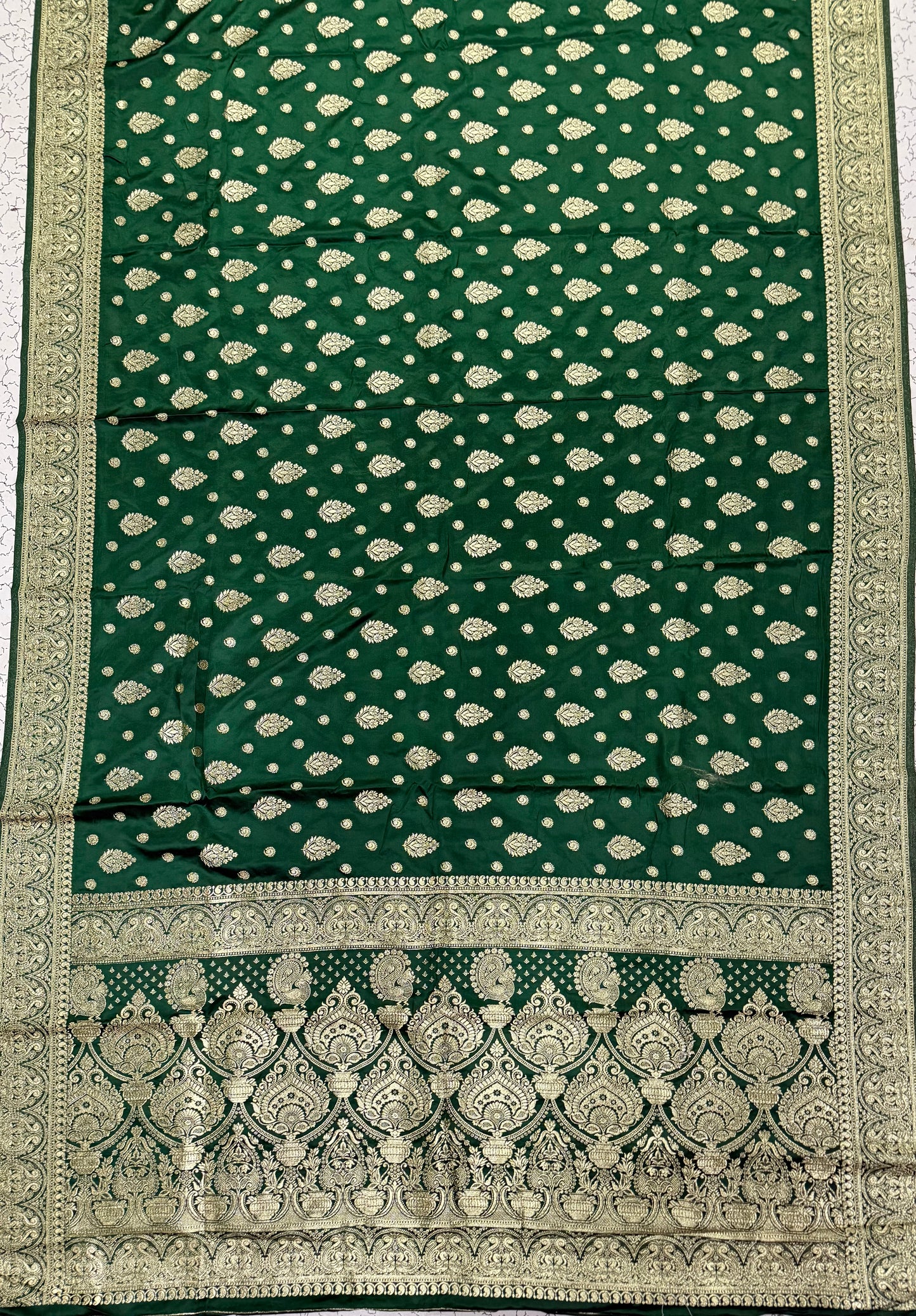 Classic Green Banarasi Silk Saree with Heritage Zari Weaving