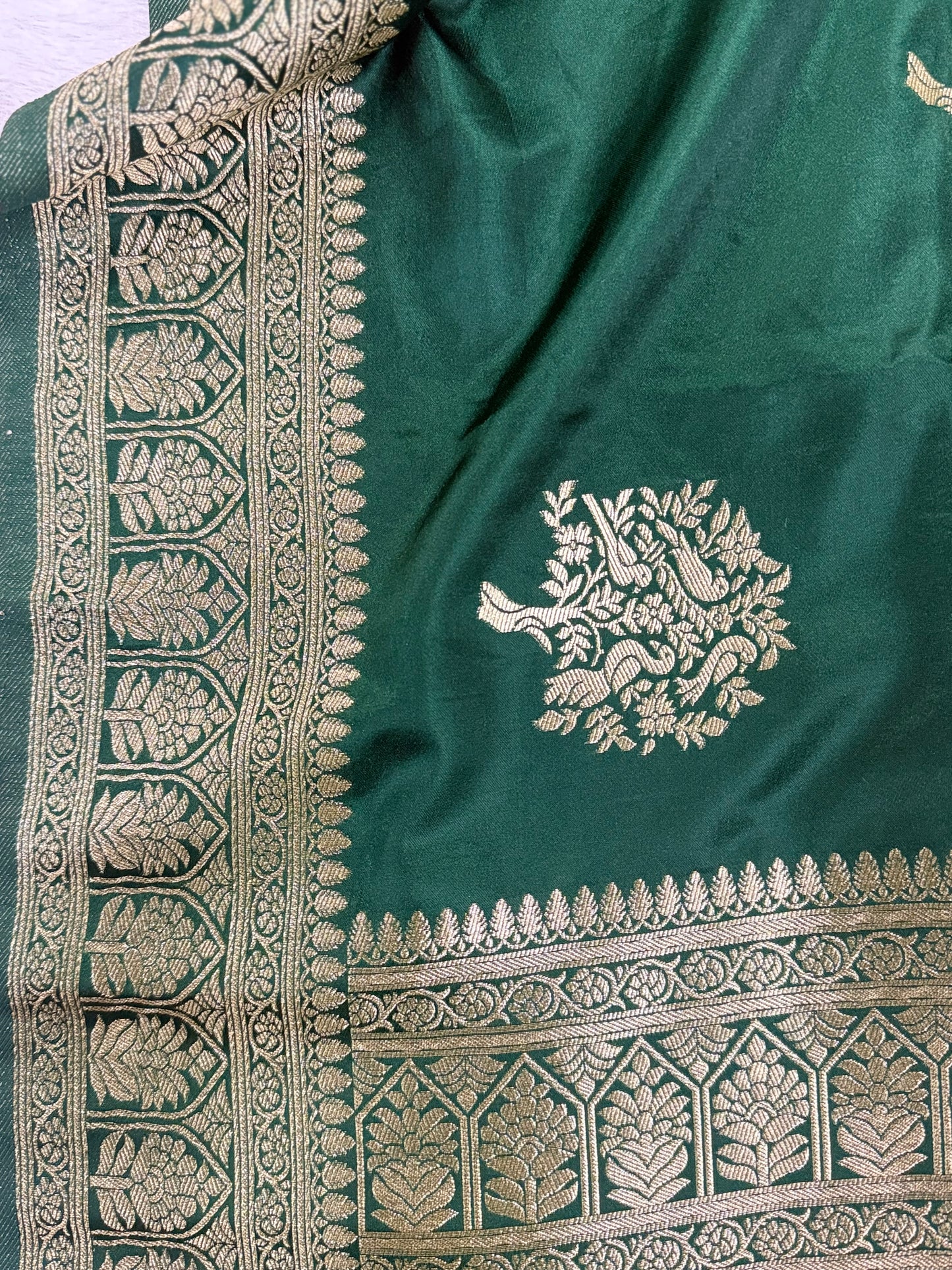 Classic Green Banarasi Silk Saree with Heritage Zari Weaving