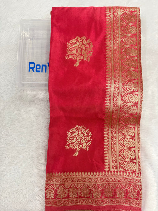 Classic Red  Banarasi Silk Saree with Heritage Zari Weaving