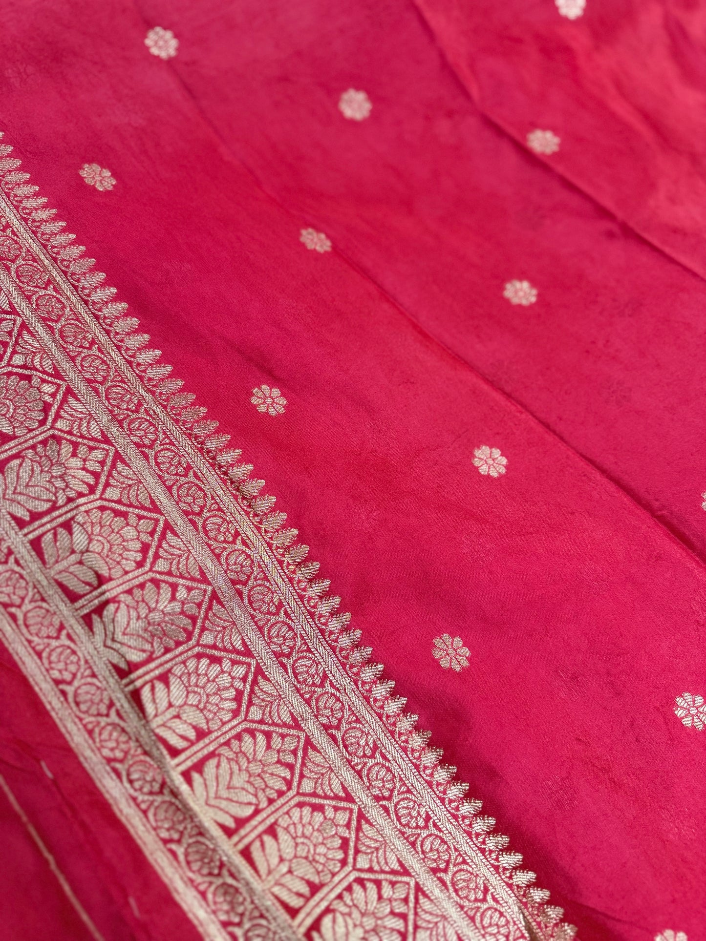 Classic Red  Banarasi Silk Saree with Heritage Zari Weaving